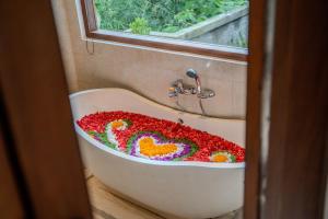 Krish Villa - Ubud Lush Jungle View