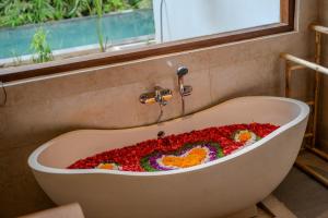 Krish Villa - Ubud Lush Jungle View