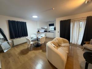 businessflat mol center