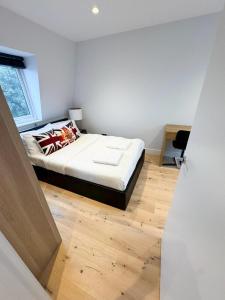 Stylish Penthouse in Willesden Scrubs Lane