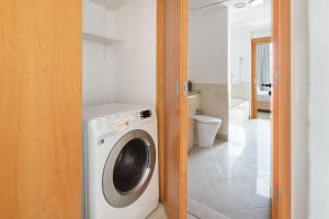 Greens Haven City & Golf View Balcony