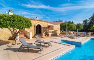 Amazing Home In Capdepera