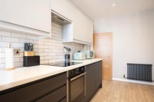 Modern Luxury Two Bed Flat - Central Hove