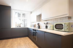 Modern Luxury Two Bed Flat - Central Hove