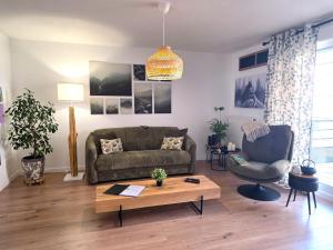 Gîte Forestier - T2 Cosy avec Terrasse & 2 Parkings privatifs -Centre ville