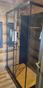 Sparrows Nest Spacious Mountain Chalet with Hot Tub and Panoramic Views