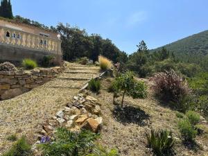 Mazet OLBIA climatisé pour 4 personnes, avec piscine collective à La Londe-Les-Maures