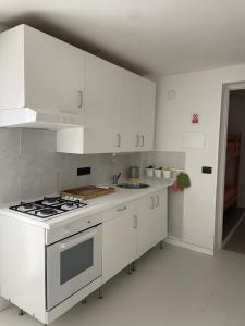 Casa HOST Roma , fontana candida Metro c, vicino Tor Vergata