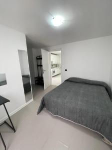 Casa HOST Roma , fontana candida Metro c, vicino Tor Vergata