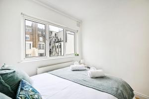 Modern 2 Bed Flat in Paddington