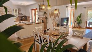 CASA DI BRONZO - Mediterranean Villa with Pool