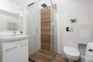 Stylish Wilcza Studio in the Heart of Warsaw by Noclegi Renters