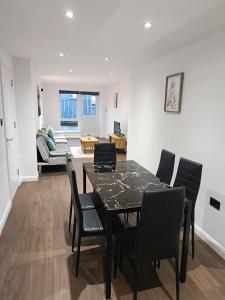 Courtyard Highstreet Retreat