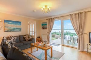 3 Bed in Padstow oc-p00226