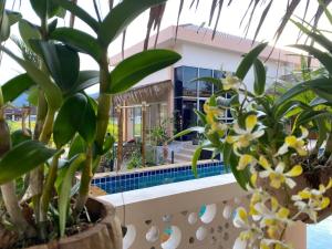 Tom Star Pool Villa Layan