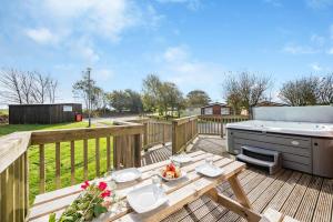 3 Bed in St. Merryn oc-r30137