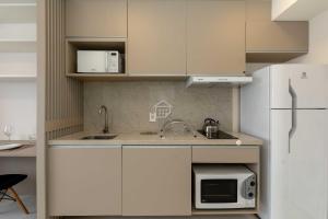 Apartamento lindo e completo ao lado da PUC