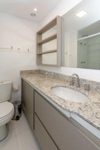 Apartamento lindo e completo ao lado da PUC