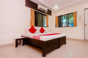 Hotel O Manori Resort