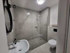 Pokoje Gościnne Karpacka 17 prywatne łazienki parking