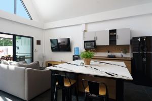 Lili Villa by G Estate Phuket