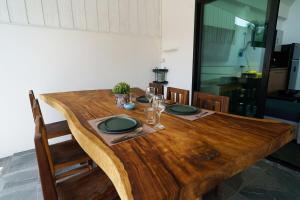 Lili Villa by G Estate Phuket