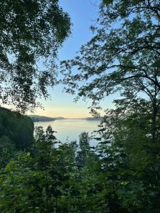 Stationshuset bed and breakfast i Ed