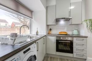 Hillside Stays - Cosy 2 Bed Bungalow, Pet Friendly