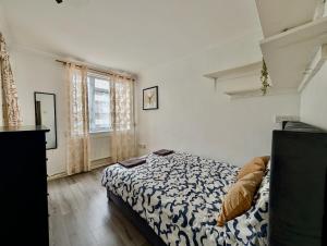 Spacious 3 Bed Flat Nine Elms With Balcony