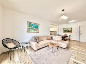 Panoramic Sea View 2BDR Apartment