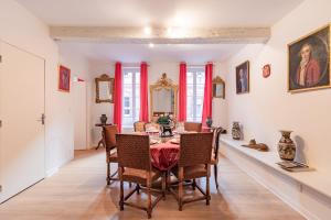 2-bedrooms,18th Century Historic Stay in Toulouse Center, 6 people