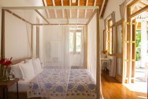 Boundary House. 4 bedrm villa with private Chef