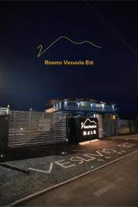 Rooms Vesuvio Est