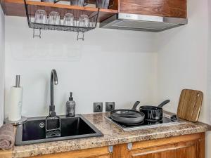 Après Ski Studio Steps to Lift