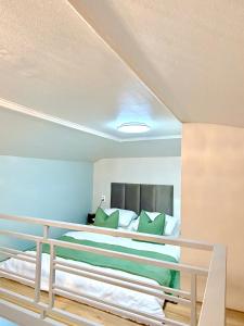 Cozy museum view studio 104