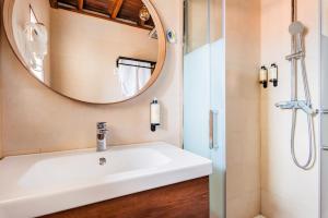 Casa das 10 Janelas at Monsanto