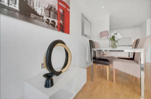 Premium 2-Bedroom Apartment in London with Easy City Access