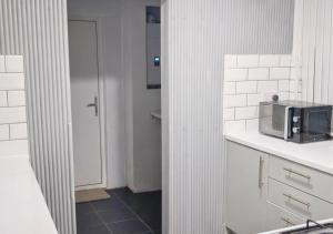 Matchday Mile House - sleeps 8