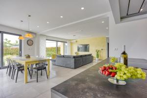 Contemporary Villa Nada with Pool and Sauna