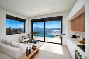 Majestic View Villas