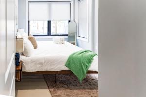 City Life-2 Bedrooms-Free Indoor Parking-20minNYC