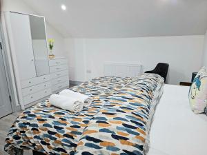 New & Lovely Spacious 2-Bedroom Villa