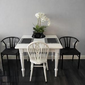 Centrally Located a Home from Home - Free Parking