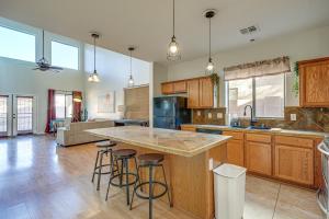 4 Mi to Surprise Stadium West Valley Family Home