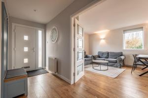 Admiralty Lane - No 4