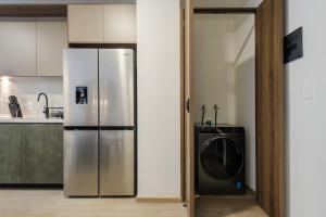 Sullivan by Wynwood House