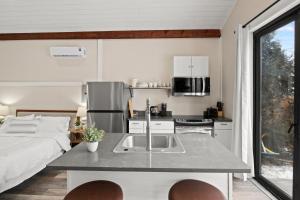 Peaceful Mini Home Near The Lake