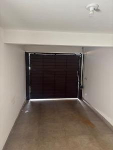 Casa completa com churrasqueira