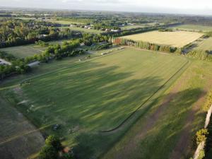RentUp - Retiro de lujo Casa moderna con jardin y piscina en Pilar