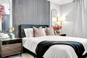 Central Midland Modern Retreat